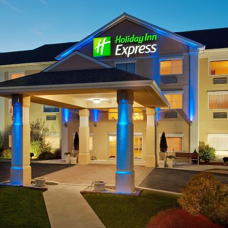 Holiday Inn Express & Suites Gibson By Ihg New Milford Exterior foto